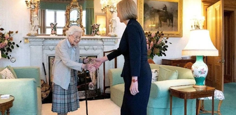 Kraliçe Elizabeth’in sağlığıyla ilgili korkutan açıklama