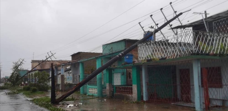 Lan kasırgasının vurduğu Küba’nın tamamında elektrikler kesildi