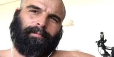 Mehmet-Akif-Alakurt’tan-skandal-paylaşım--'Döver,-bayıltır...'