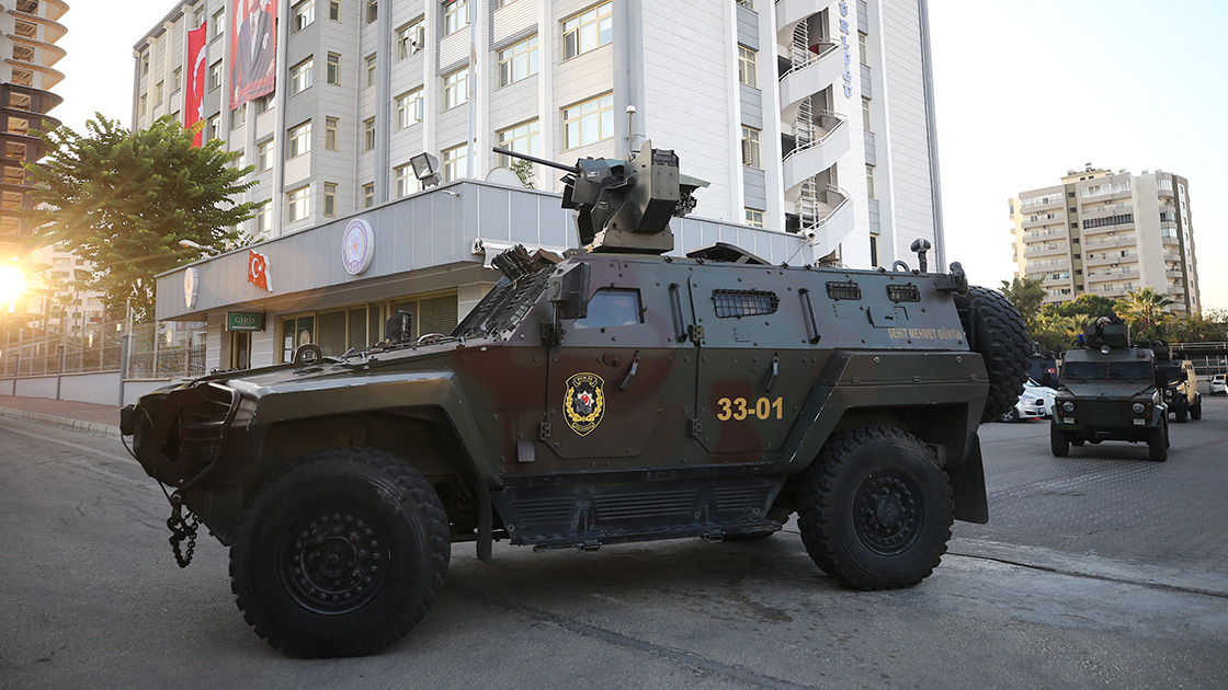 Mersin'deki polisevine yönelik terör saldırısıyla ilgili 22 zanlı yakalandı