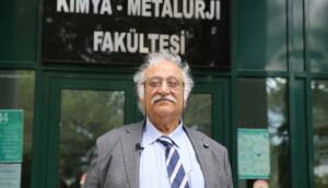 Öğrenci affıyla 43 yıl sonra üniversiteye dönen huzurevi sakini İstanbul'un yolunu tuttu