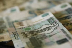 Rus rublesi dolar ve Euro karşısında değer kazanmaya devam ediyor