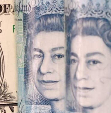 Sterlin dolar karşısında rekor seviyede düşüyor