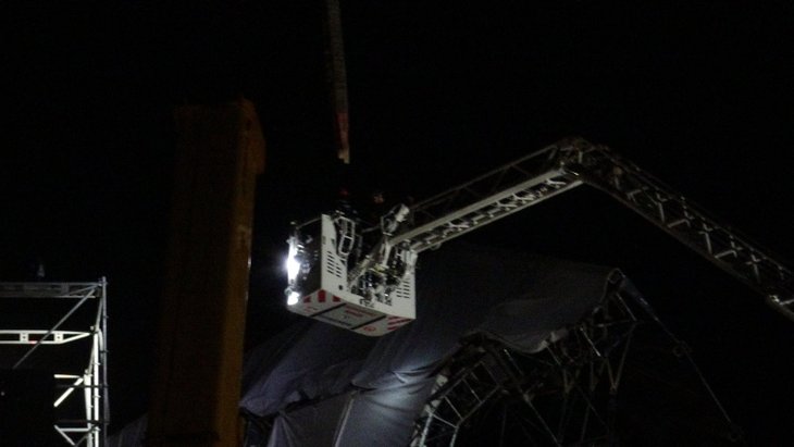 Tarkan'ın İzmir konseri öncesinde platform çöktü: 1 kişi ölümden döndü