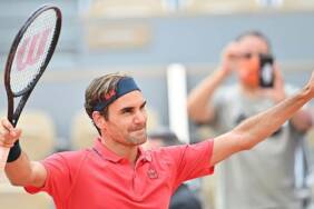 Tenisin-efsanesi-Roger-Federer,-kortlara-veda-etmeye-hazırlanıyor