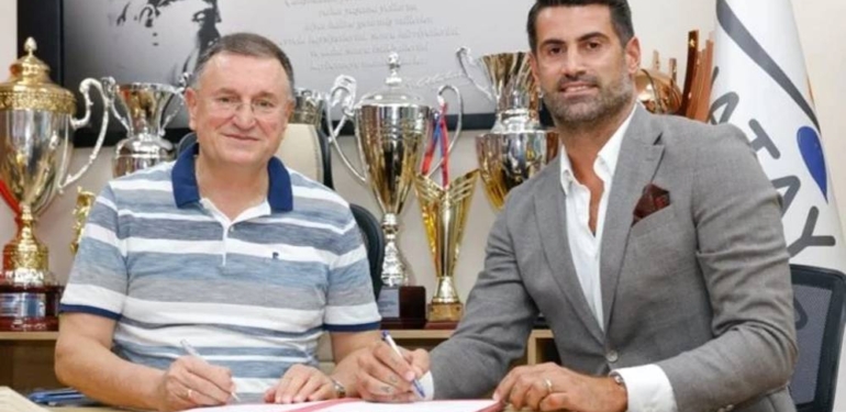 Hatayspor Volkan Demirel’le imzayı attı