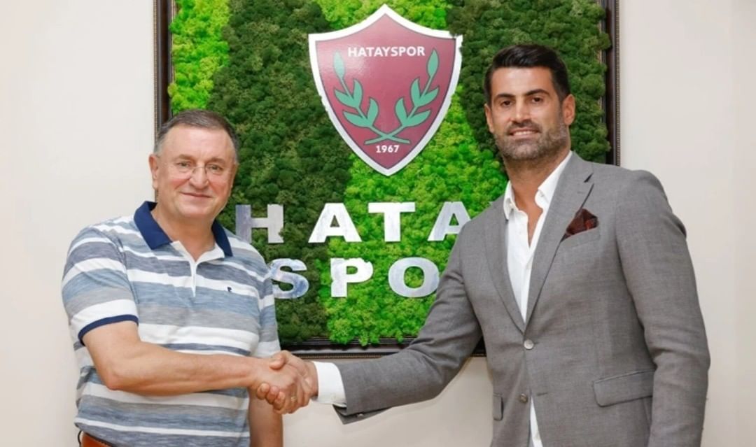Hatayspor Volkan Demirel'le imzayı attı