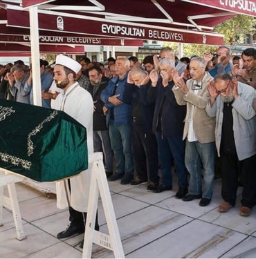 Yazar Ahmet Özalp son yolculuğuna uğurlandı