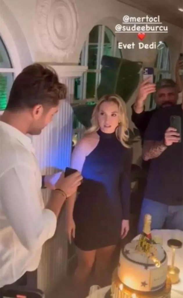 Sude Burcu ile Mert Öcal nişanlandı