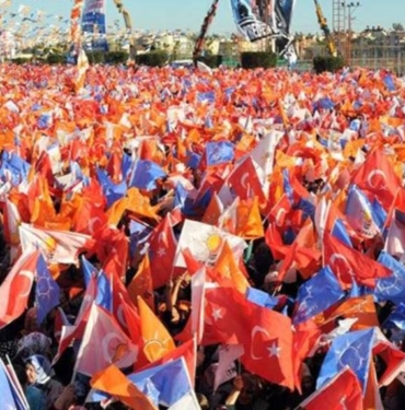 ‘AKP’den istifa’ Google trendlerde 10 ‘AKP’den istifa’ Google trendlerde