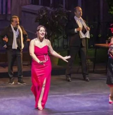 Antalya DOB'da dünyaca ünlü operetlerden seçkiler seslendirildi 7 Antalya DOB'da dünyaca ünlü operetlerden seçkiler seslendirildi