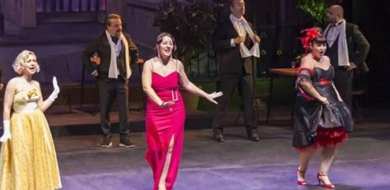 Antalya DOB’da dünyaca ünlü operetlerden seçkiler seslendirildi