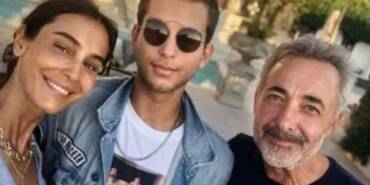 Arzum-Onan-ve-Mehmet-Aslantuğ’un-oğlu-Can-sevgilisiyle-poz-verdi!-'Kız-arkadaşın-annene-benziyor'