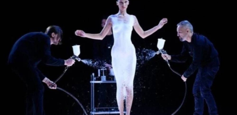 Bella Hadid’in giydiği sprey kıyafetin ardındaki bilim