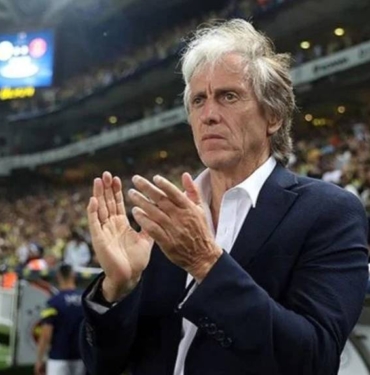 Fenerbahçe'de kupa gelmese de Jorge Jesus'la yola devam kararı 10 Brezilya basını duyurdu! Jorge Jesus listeyi yönetime verdi