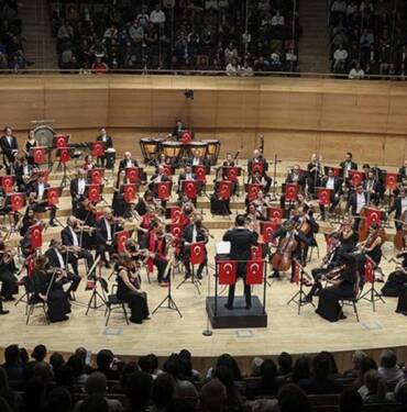 Cumhurbaşkanlığı-Senfoni-Orkestrasından-Cumhuriyetin-99.-yılına-özel-konser