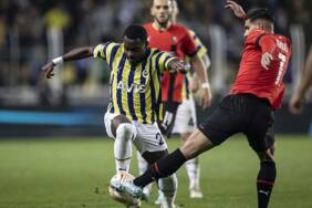 Fenerbahçe'den-müthiş-geri-dönüş,-3-0-geriye-düştüğü-maçta...