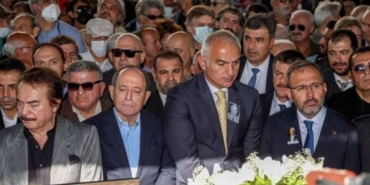 Halit Kıvanç'ın oğlu Ümit Kıvanç'tan cenaze tepkisi