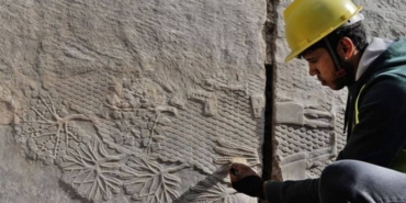 IŞİD'in yıktığı antik kentte Asurlulara ait kalıntılar bulundu