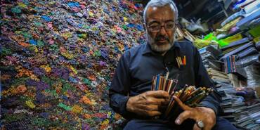 Iraklı-'Kalem-aşığı'-dükkanında-1-milyondan-fazla-kalem-biriktirdi-2