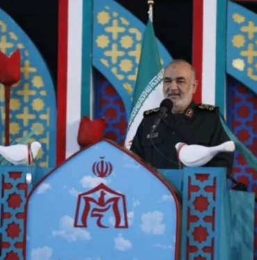 İran Devrim Muhafızları Komutanı: Tek kutuplu dünya düzeni sona eriyor 8 İran Devrim Muhafızları Komutanı Tek kutuplu dünya düzeni sona eriyor