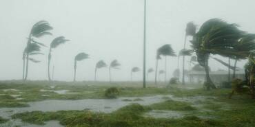 Julia-Fırtınası,-1.-derece-kasırgaya-dönüştü