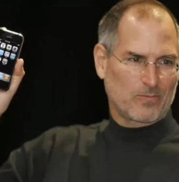Kutusundan hiç çıkmamış ilk iPhone rekor fiyata satılacak! 4 Kutusundan hiç çıkmamış ilk iPhone rekor fiyata satılacak!