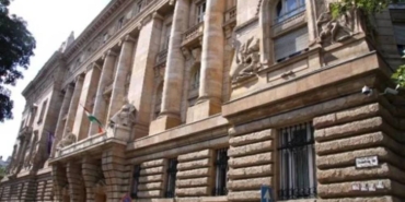 Macaristan'dan acil faiz artışı