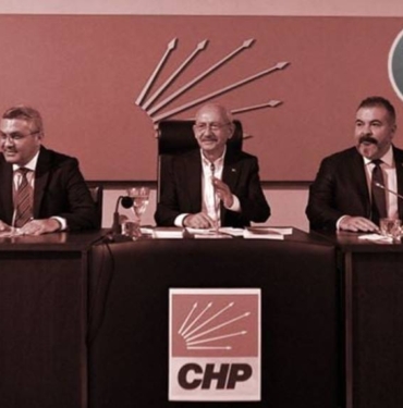 Nuşirevan Elçi CHP'ye katıldı, rozetini Kılıçdaroğlu taktı
