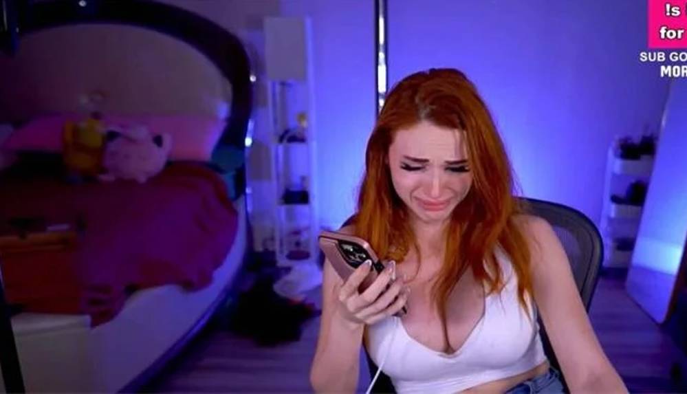 OnlyFans ve Twitch yıldızı, erotik yayınlarını eşinin zoruyla yaptığını anlattı