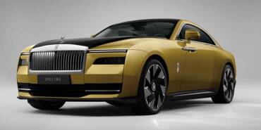 Rolls-Royce,-ilk-full-elektrikli-arabası-'Spectre'-tanıtıldı