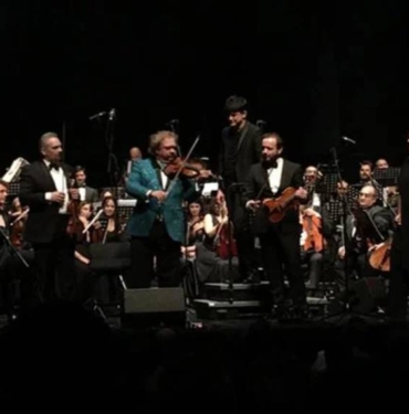 TEKFEN Filarmoni Orkestrası'ndan otuzuncu yıla üç saatlik kutlama! 5 TEKFEN Filarmoni Orkestrası'ndan otuzuncu yıla üç saatlik kutlama!