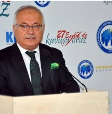 'Vampir' uyarısı yapan rektör istifa etti