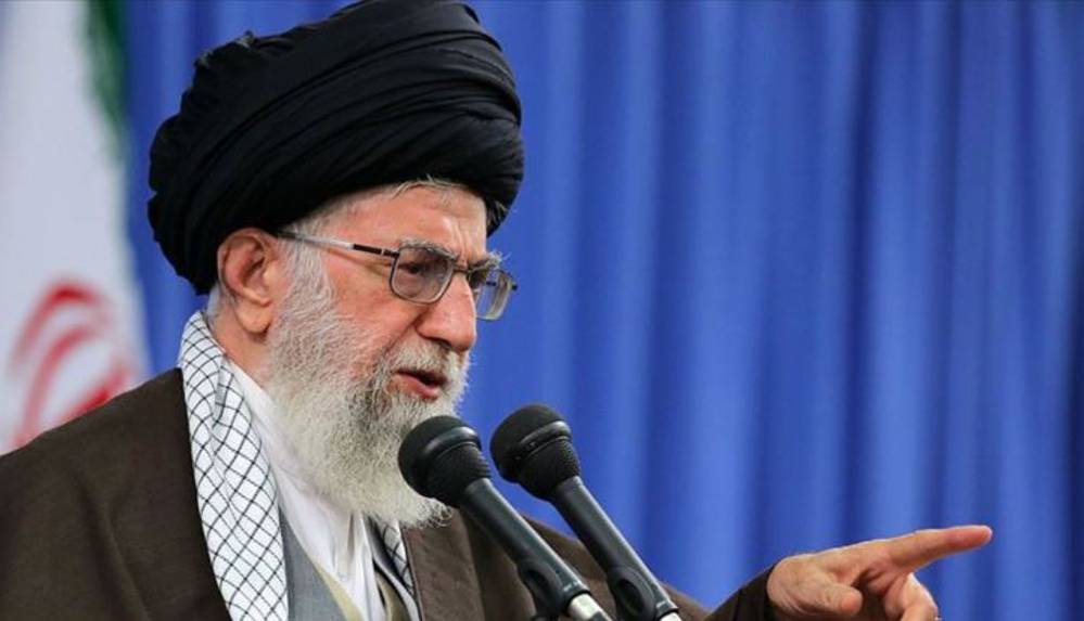 İran dini lideri Hamaney: Nükleer silah peşinde değiliz