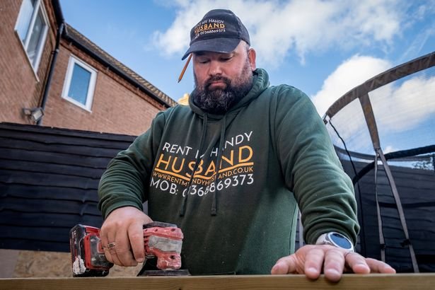 Girişimci kadın, eşini günlük işler için kiraya veriyor