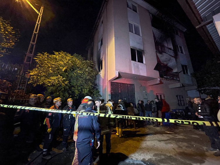 Bursa’da yangın faciası: 8’i çocuk 9 kişi yaşamını yitirdi