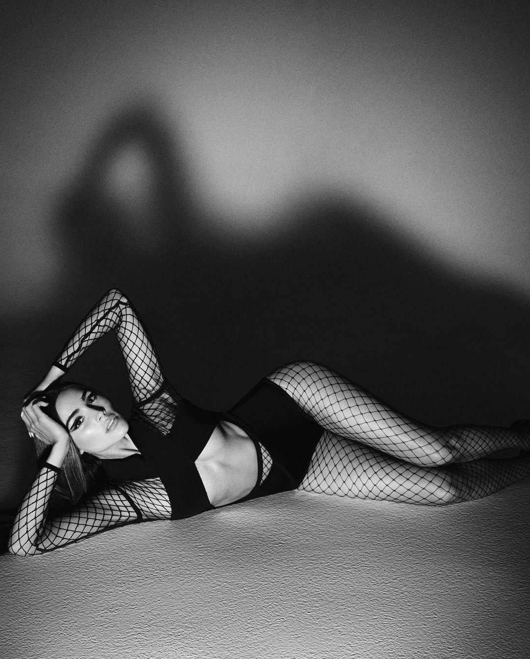 Dünyanın en çekici kadını seçilen Amerikalı model Olivia Culpo yarı çıplak pozlarını paylaştı