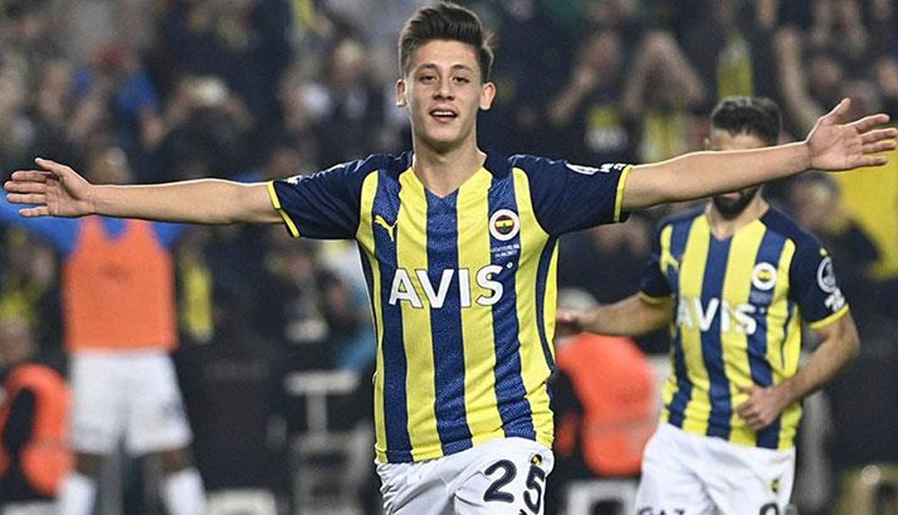 Fenerbahçe'nin genç yıldızı Arda Güler UEFA’nın yeni yıl listesine adını yazdırdı