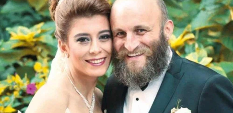 Boşanma kararı almışlardı: Çetin Altay ve Gamze Altay evliliklerindeki krizi terapist ile atlattı 1 Boşanma-kararı-almışlardı--Çetin-Altay-ve-Gamze-Altay-evliliklerindeki-krizi-terapist-ile-atlattı