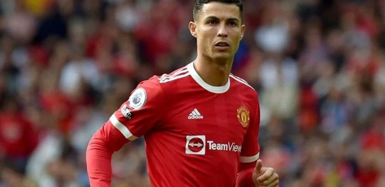 Cristiano-Ronaldo’dan-bir-rekor-daha!-Instagram'da-500-milyon-takipçiye-ulaşan-ilk-kişi-oldu