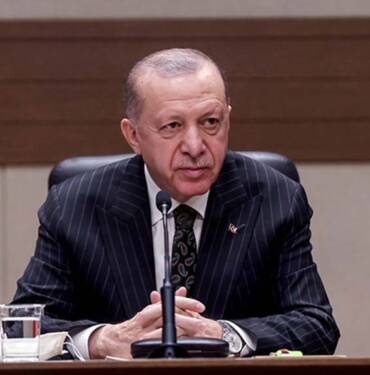 Cumhurbaşkanı Erdoğan'dan patlamaya ilişkin açıklama: Bu kalleş saldırının failleri... 9 Cumhurbaşkanı-Erdoğan'dan-patlama-ilişkin-açıklama--Bu-kalleş-saldırının-failleri...