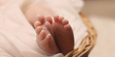 Dünyada ilk kez ölümcül genetik bir hastalığı olan bebek, ana rahminde tedavi edildi