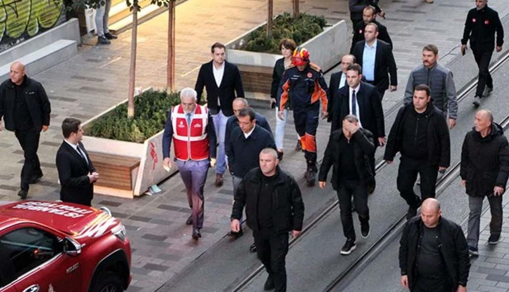 Ekrem İmamoğlu patlamanın meydana geldiği İstiklal Caddesi'nde: 'Farklı ihtimaller üzerinde çalışmalar sürüyor'