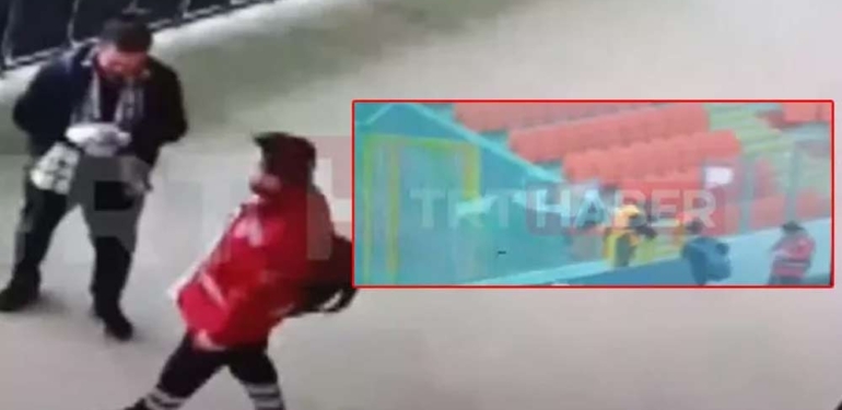 Göztepe Altay derbisini karıştıran işaret fişeklerini stada böyle sokmuşlar! 6 Göztepe-Altay-derbisini-karıştıran-işaret-fişeklerini-stada-böyle-sokmuşlar!