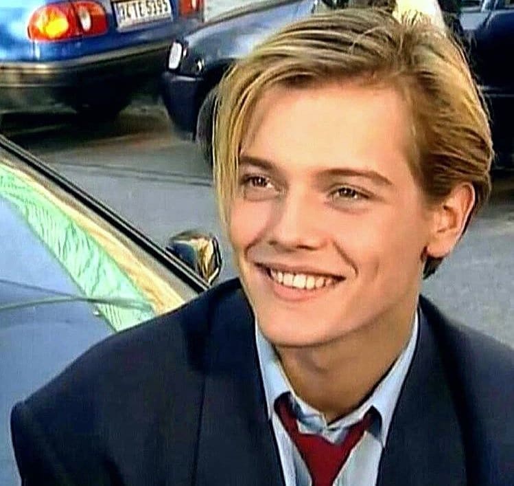 İmaj değiştiren Arda Kural bir deri bir kemik kaldı: Tam 15 kilo verdi