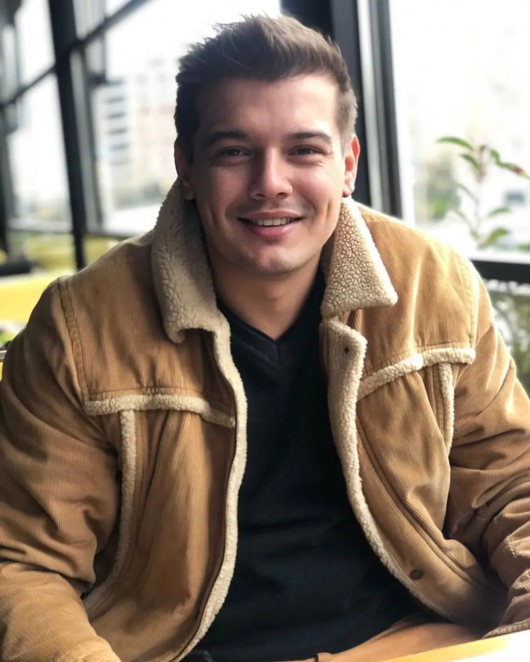 İmaj değiştiren Arda Kural bir deri bir kemik kaldı: Tam 15 kilo verdi