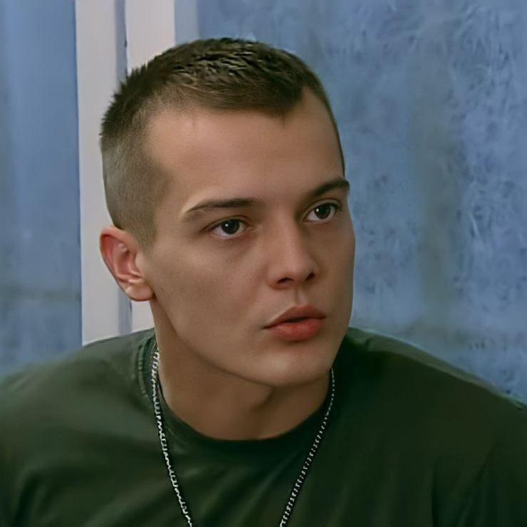 İmaj değiştiren Arda Kural bir deri bir kemik kaldı: Tam 15 kilo verdi