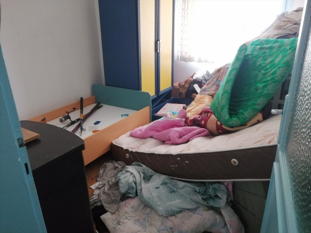 İstiklal Caddesi’ndeki bombalı saldırıyı gerçekleştiren teröristin yakalandığı evden yeni görüntüler