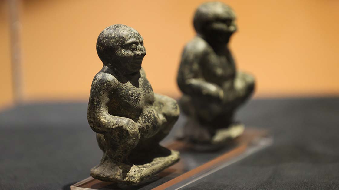 Ölülerin Kayıkçısı: Kharon'un 2 bin 400 yıllık heykelciği ilk kez sergileniyor