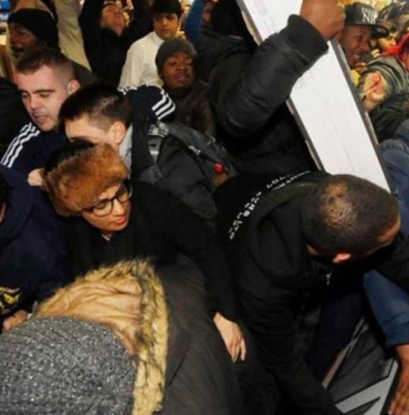 Kara-Cuma--Büyük-indirim-ve-alışveriş-günü-geleneği-nasıl-başladı-